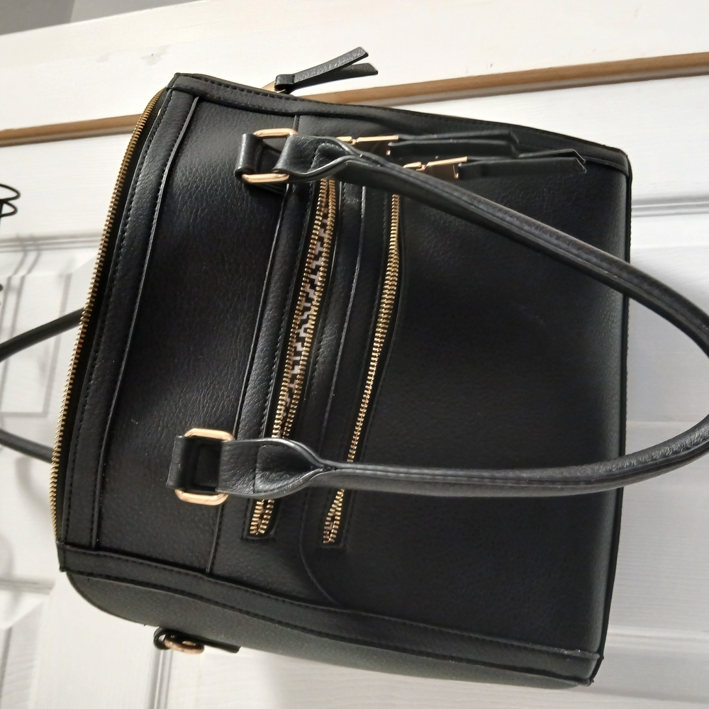 Elegant Black Handbag